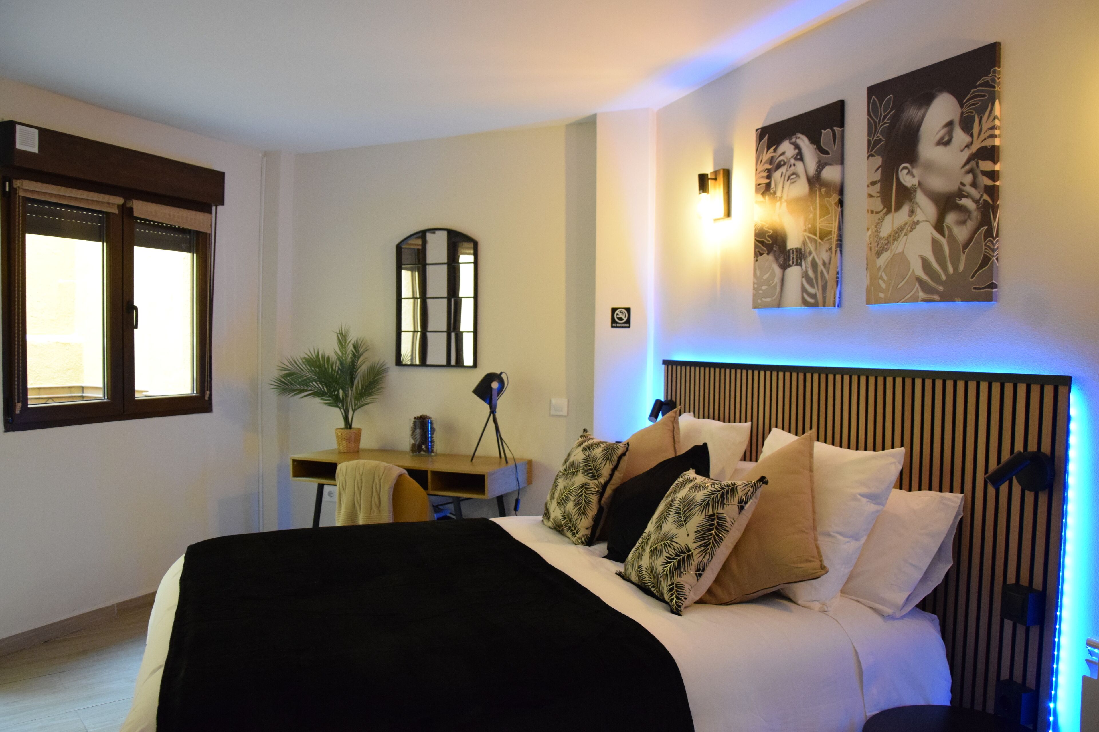 Ferros/tábuas de passar roupa, Wi-Fi, roupa de cama