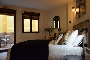 Ferros/tábuas de passar roupa, Wi-Fi, roupa de cama