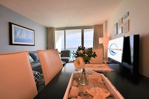 Interior - Spacious 5-Bedroom Oceanfront Condo in Myrtle Beach (Myrtle Beach)