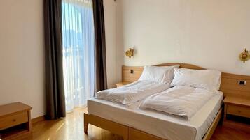 Triple Room, Balcony, Garden View