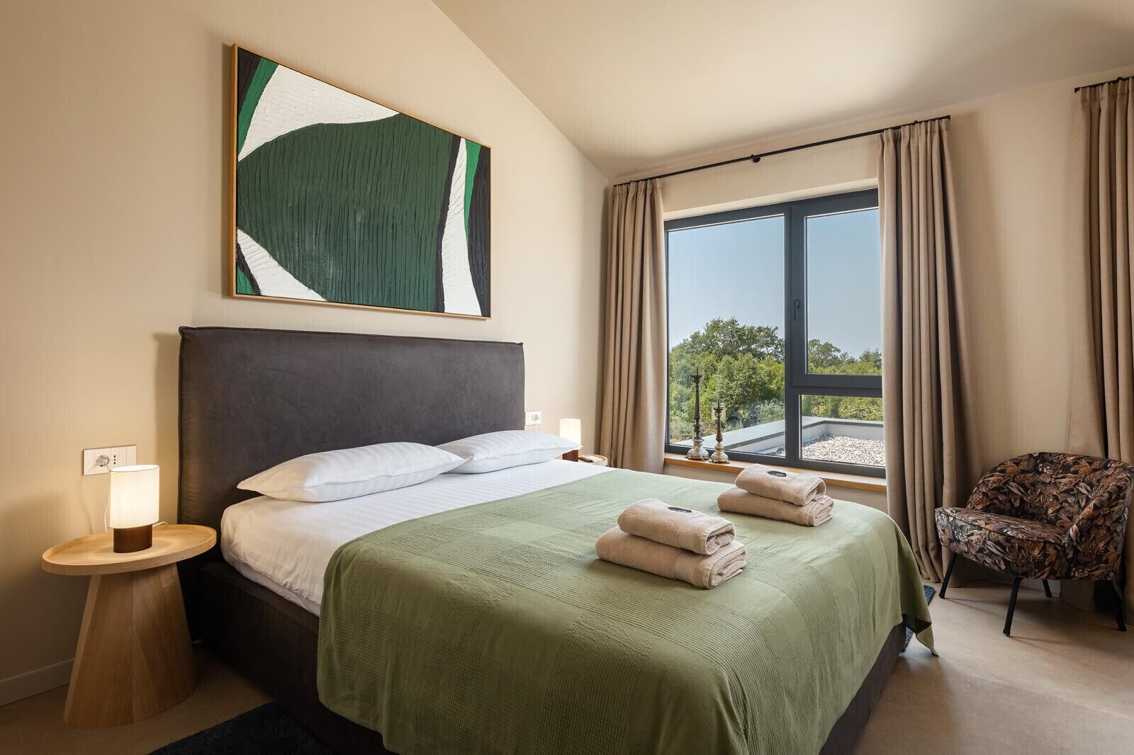 In-room safe, iron/ironing board, free WiFi, bed sheets