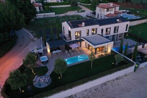 Exterior - Luxury Villa Casa Tia with Pool, Jacuzzi, Sauna (Porec)