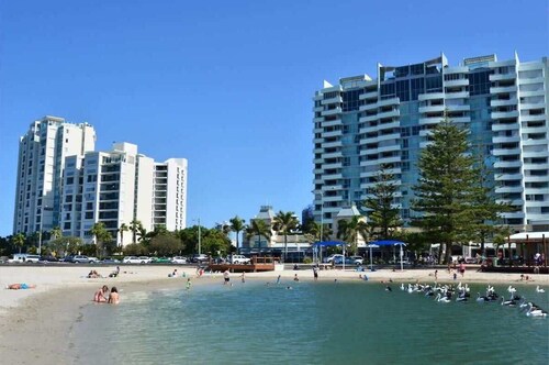 Broadwater Waterfront Balcony near Sea World