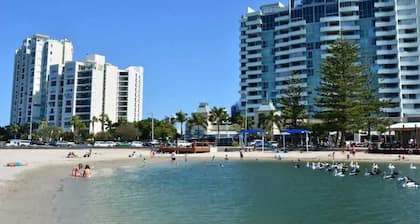 Broadwater Waterfront Balcony near Sea World