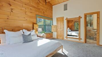 4 soverom, reiseseng for barn, wi-fi og sengetøy