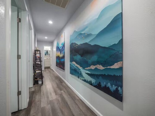 The Bunkhouse on the Square, Pet Friendly!