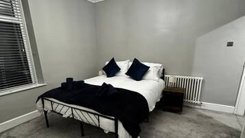 2 Schlafzimmer, Bügeleisen/Bügelbrett, kostenloses WLAN, Bettwäsche