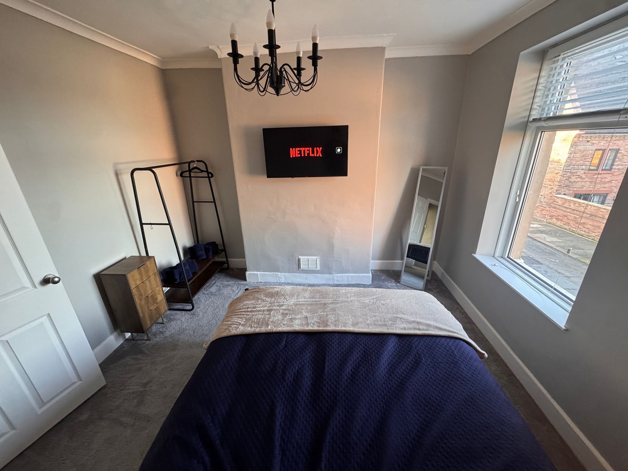 2 bedrooms, iron/ironing board, free WiFi, bed sheets
