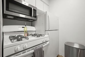 Oven, stovetop, dishwasher