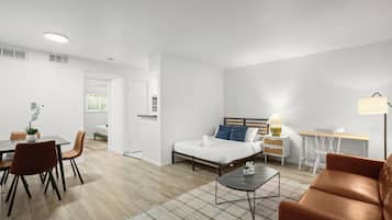 Strykejern/-brett, wi-fi og sengetøy