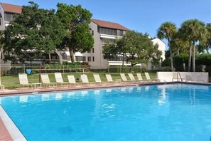 Exterior - Excelsior: The Sky Loft (Siesta Key)