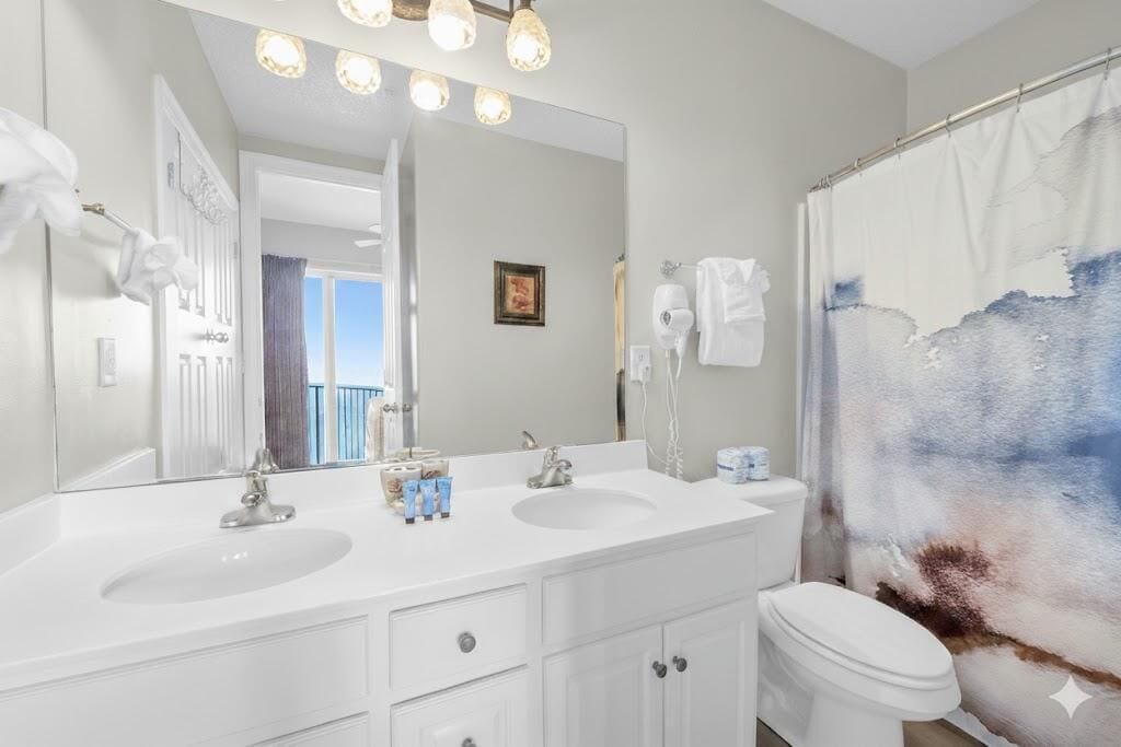 Condo, Multiple Beds (Ocean Reef 2203 - Emerald Shores Esca) | Bathroom