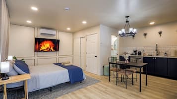 1 bedroom, iron/ironing board, Internet, bed sheets