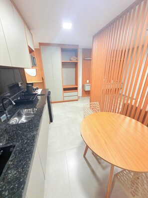 Private kitchen - NEW STUDIO IN THE HEART OF FOZ WITH GARAGE (Foz do Iguaçu)