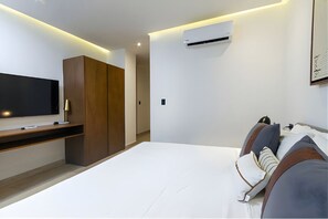 2 bedrooms, iron/ironing board, WiFi, bed sheets - Modern apartment near Fifth Avenue (Playa del Carmen)