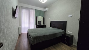 2 bedrooms, WiFi, bed sheets