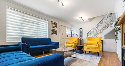 5-7 Mins Walk to ExCeL | Cosy 3-Bed/ Sleeps 7 -London Cable Cars 10 mins away