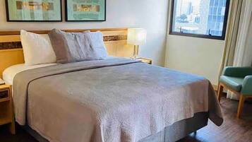 Iron/ironing board, internet, bed sheets