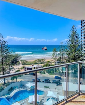 Property grounds - Seventh-Floor Ocean View Apartment, Walk to Beach (Surfers Paradise)