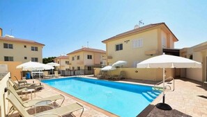 Outdoor pool - Penthouse Apartment Maketta, Kapparis, Cyprus (Kapparis)