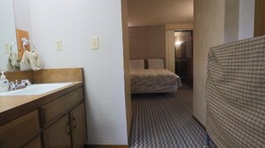 WiFi, bed sheets - Soothing 1-bedroom condo in Lava Hot Springs perfect for relaxing getaway (Lava Hot Springs)