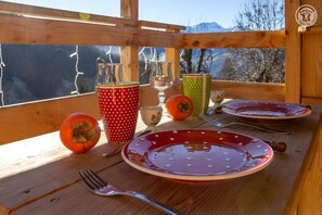 Outdoor dining - ô LIMPâR - HAUTELUCE - Gîte (HAUTELUCE LES SAISIES)