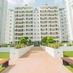 Comfort Studio Suite, City View | Exterior - The Gallery Luxury Suites CPG (Accra)