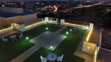 Comfort Studio Suite, City View | Property grounds