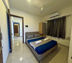 Room - Crane House: Spacious 2BHK AC Flat by Bleisure (Pimpri-Chinchwad)