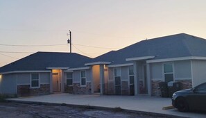 Exterior - Executive Stay in Eagle Pass (Las Quintas Fronterizas)