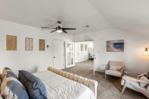 4 Schlafzimmer, Bügeleisen/Bügelbrett, Reisekinderbett, WLAN