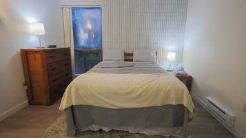 1 bedroom, WiFi, bed sheets