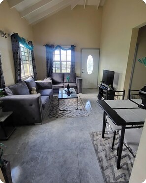 Living area - Paradise Escape (Ffryes)