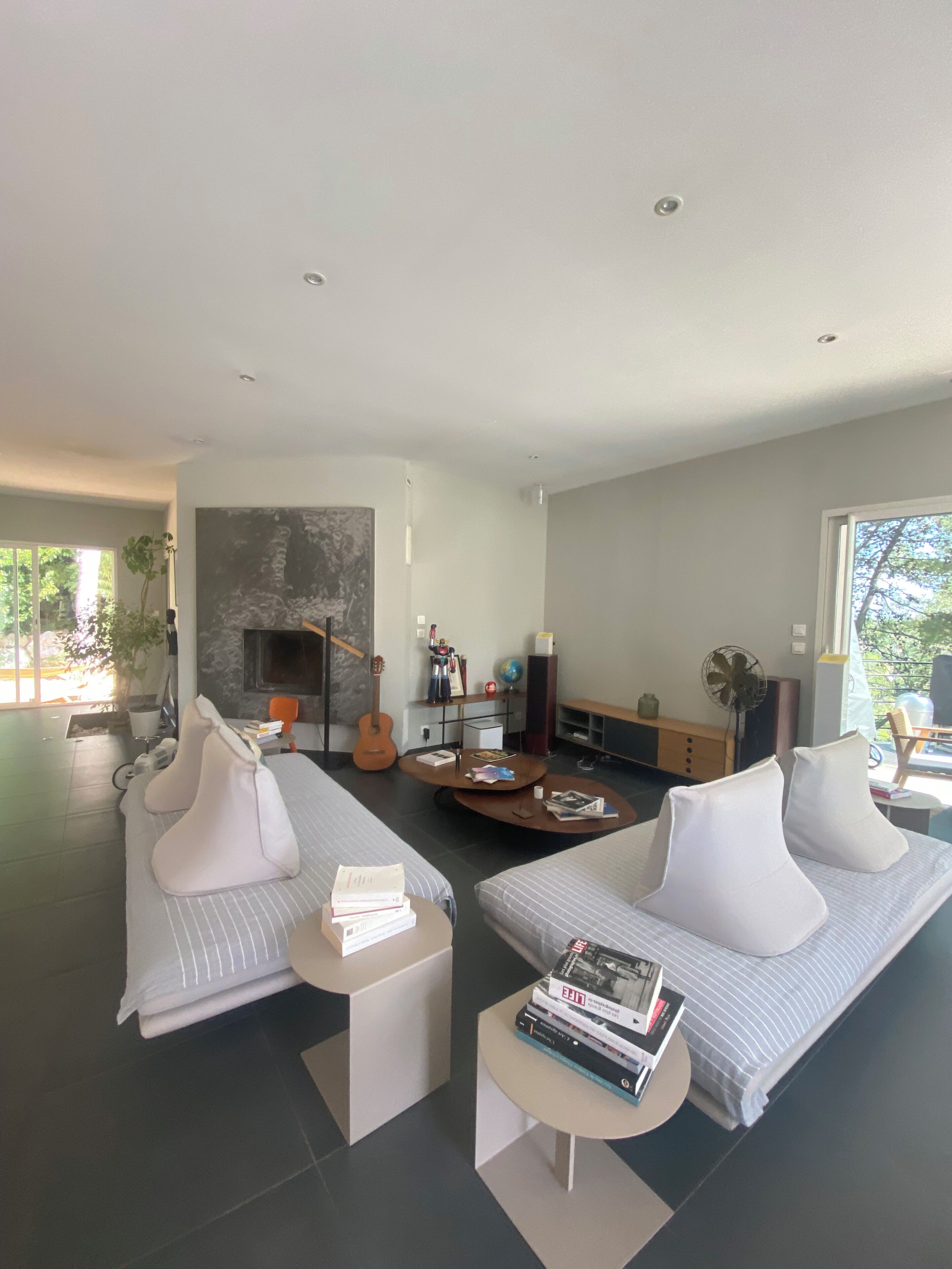 Fer et planche à repasser, accès Internet, draps fournis