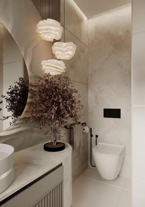 Deluxe Suite, Balcony, River View | Bathroom