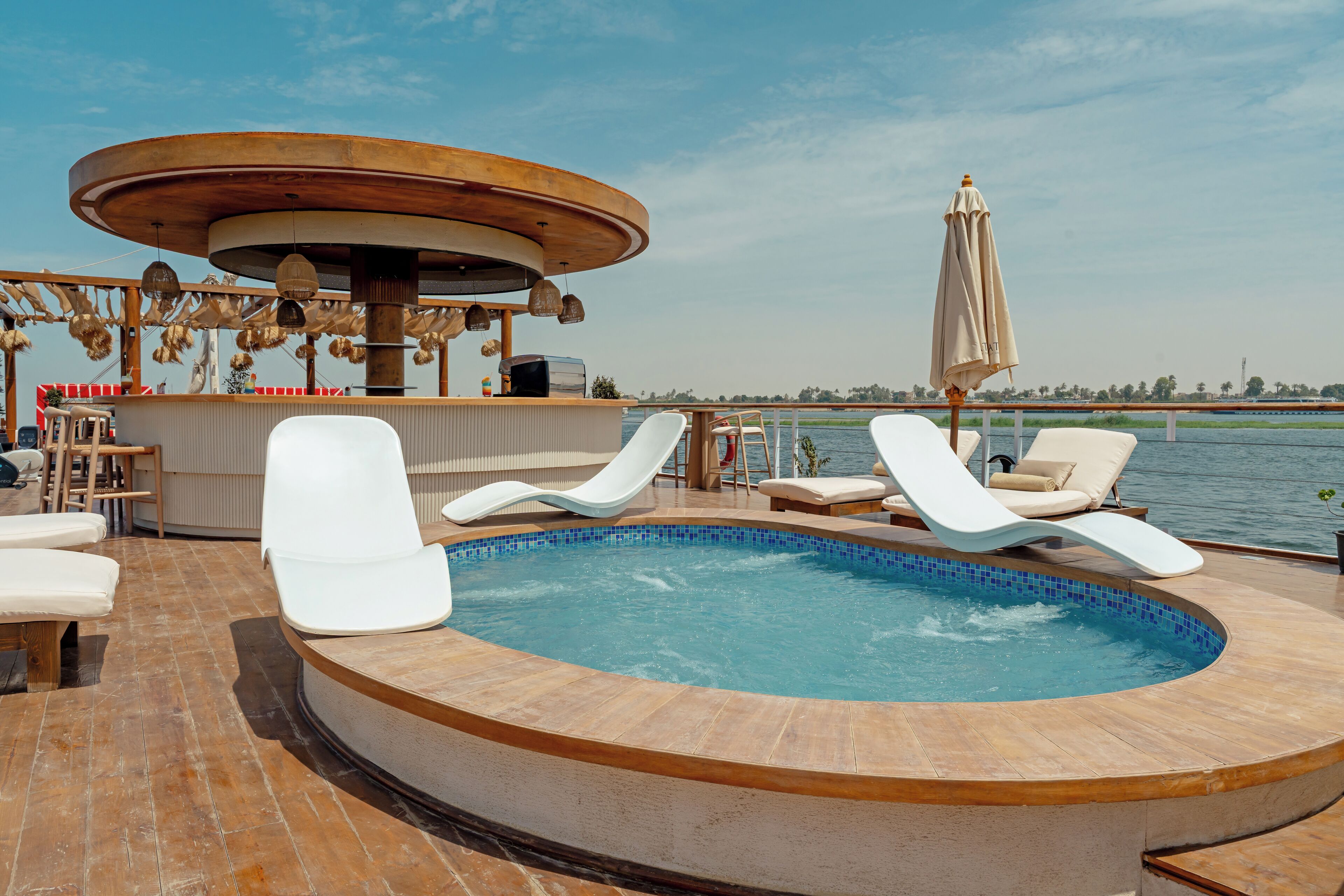 Sun deck