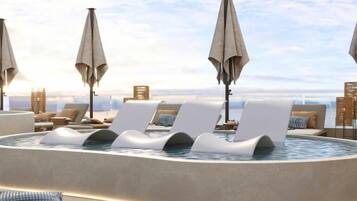 2 piscines extérieures