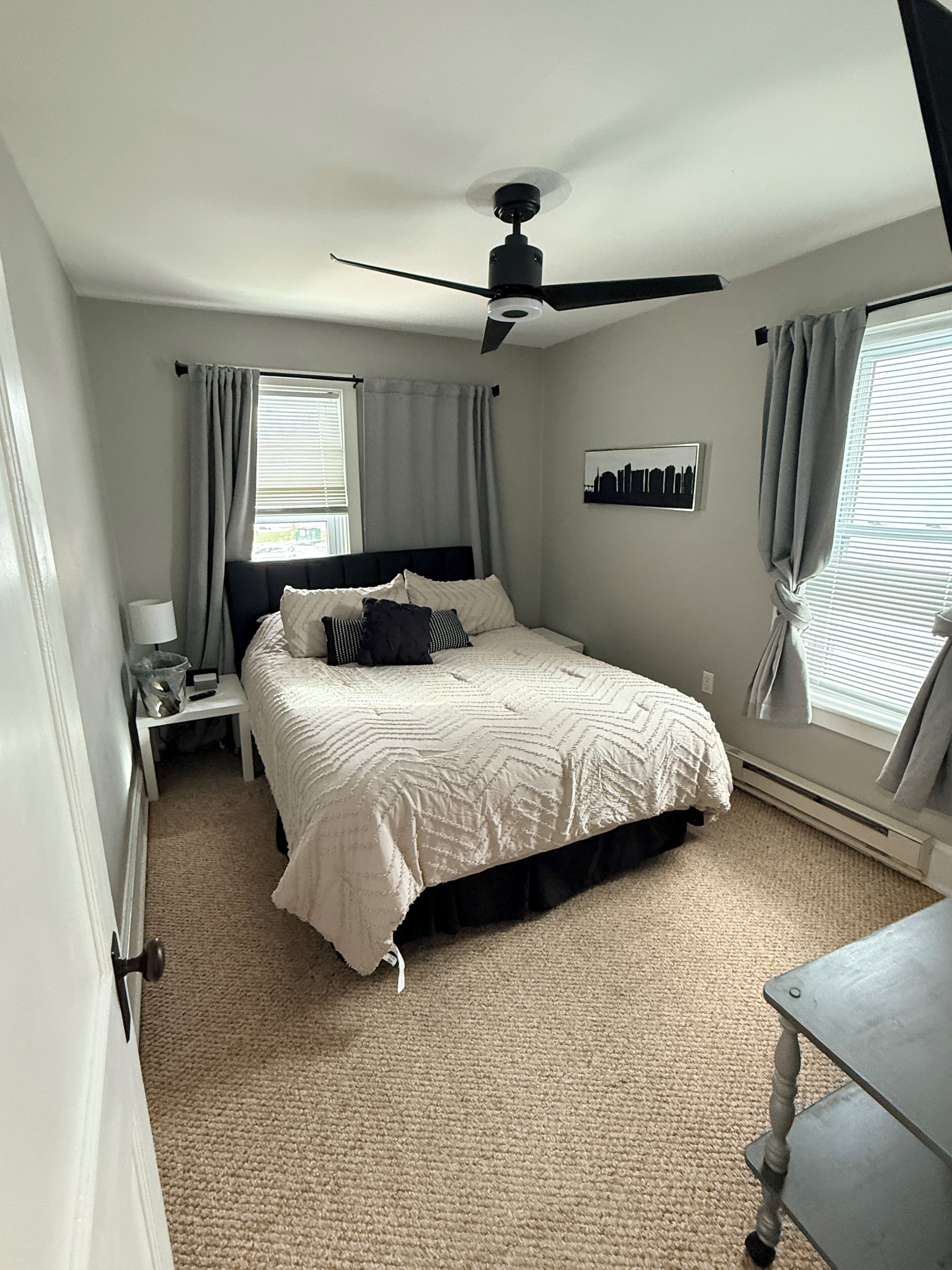 2 bedrooms, desk, iron/ironing board, free WiFi