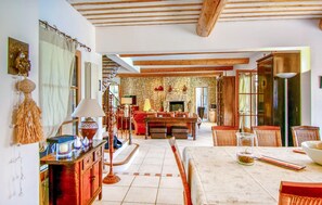 Dining - Maison avec piscine privée (Villars)