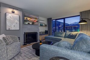 TV, fireplace - Best Location! Gorgeous & Spacious 2BD with Views (Whistler)