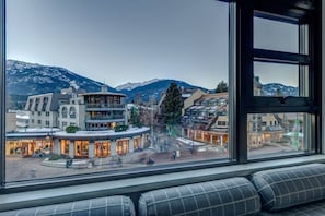 Interior - Best Location! Gorgeous & Spacious 2BD with Views (Whistler)