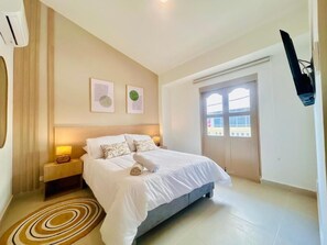 基本雙人房, 露台, 海灘景 | 房內夾萬、遮光窗簾/窗簾、免費 Wi-Fi