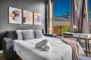 Bügeleisen/Bügelbrett, WLAN, Bettwäsche