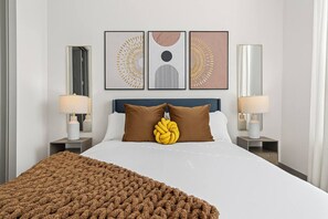 Iron/ironing board, WiFi, bed sheets - The Madonna, Rooftop Pool, Private Balcony (Georgetown)