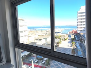 Interior - Tangier -Cosy-Vue Mer - Heart of Tangier - Fast Wifi & Proximity - walking distance (Tangier)