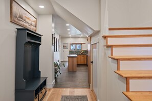Interior - Newly remodeled 1-bedroom house in walking distance to downtown Livingston (Livingston)