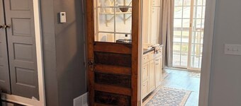 Cozy 2 bedroom stand alone Quonset Hut in Mineral Point. One of a kind!