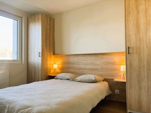 3 bedrooms, free WiFi - Kalonn Ar Mor, beautiful 3-star 4-room apartment at the foot of the bay! (LA FORET FOUESNANT)