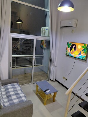 1 habitación, tabla de planchar con plancha, wifi gratis y ropa de cama 