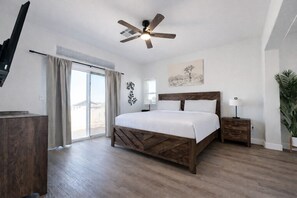 3 habitaciones, tabla de planchar con plancha, wifi y ropa de cama 